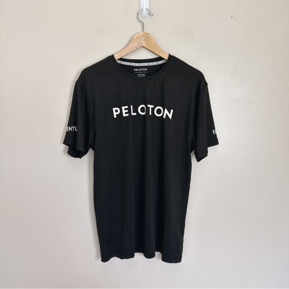 Peloton Reach 100 Classic Short Sleeve T-Shirt Black Size Medium